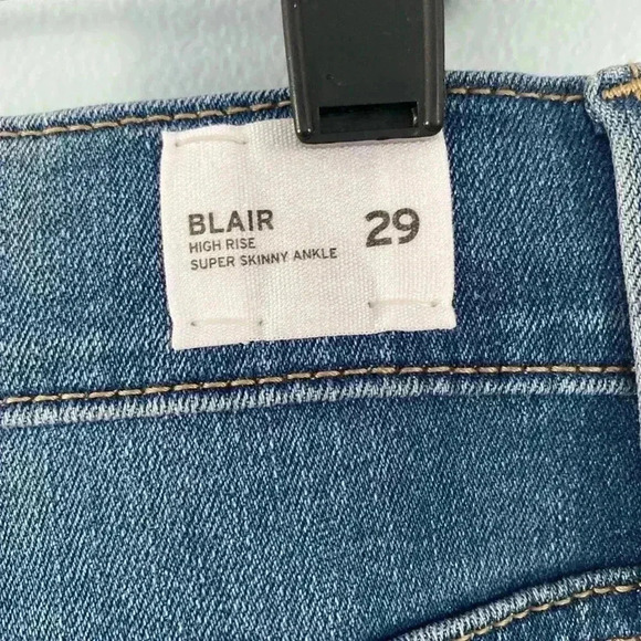NWOT Hudson Blair High Rise Distressed Super Skinny Ankle Size 29 - Picture 8 of 12